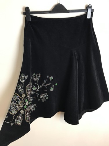 Black pin needle - pin, beaded